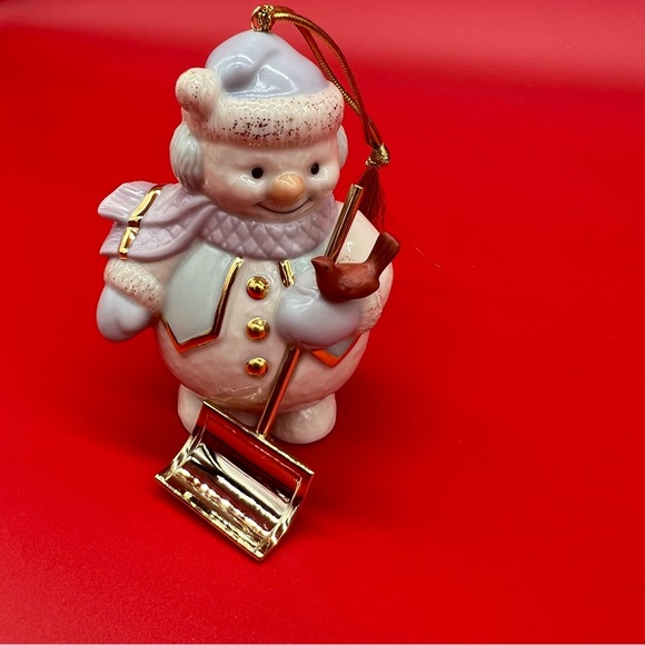 LENOX  SNOWMAN SHOVELING SNOW - Picture 8 of 11